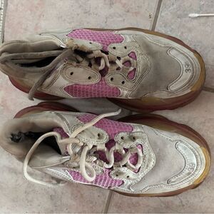Balenciaga Triple S Trainers chunky sneakers White Pink shoes flats logo flats
